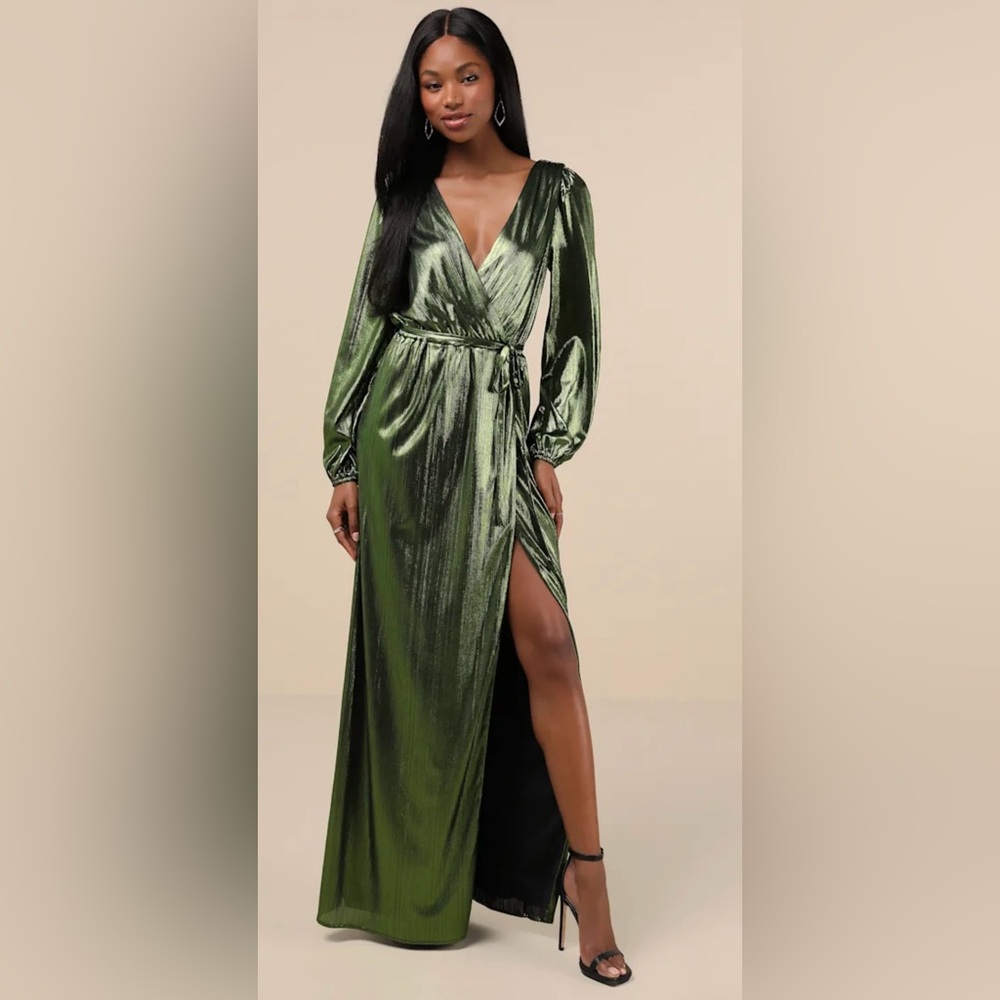 Lulu Green Metallic Long Sleeve Surplice Maxi Dress. Sz M - NWT